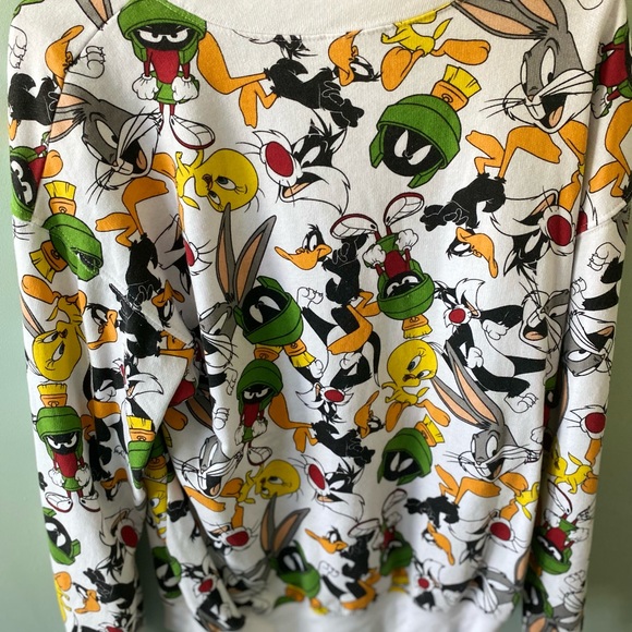 Looney Tunes Sweatshirt - Picture 2 of 3